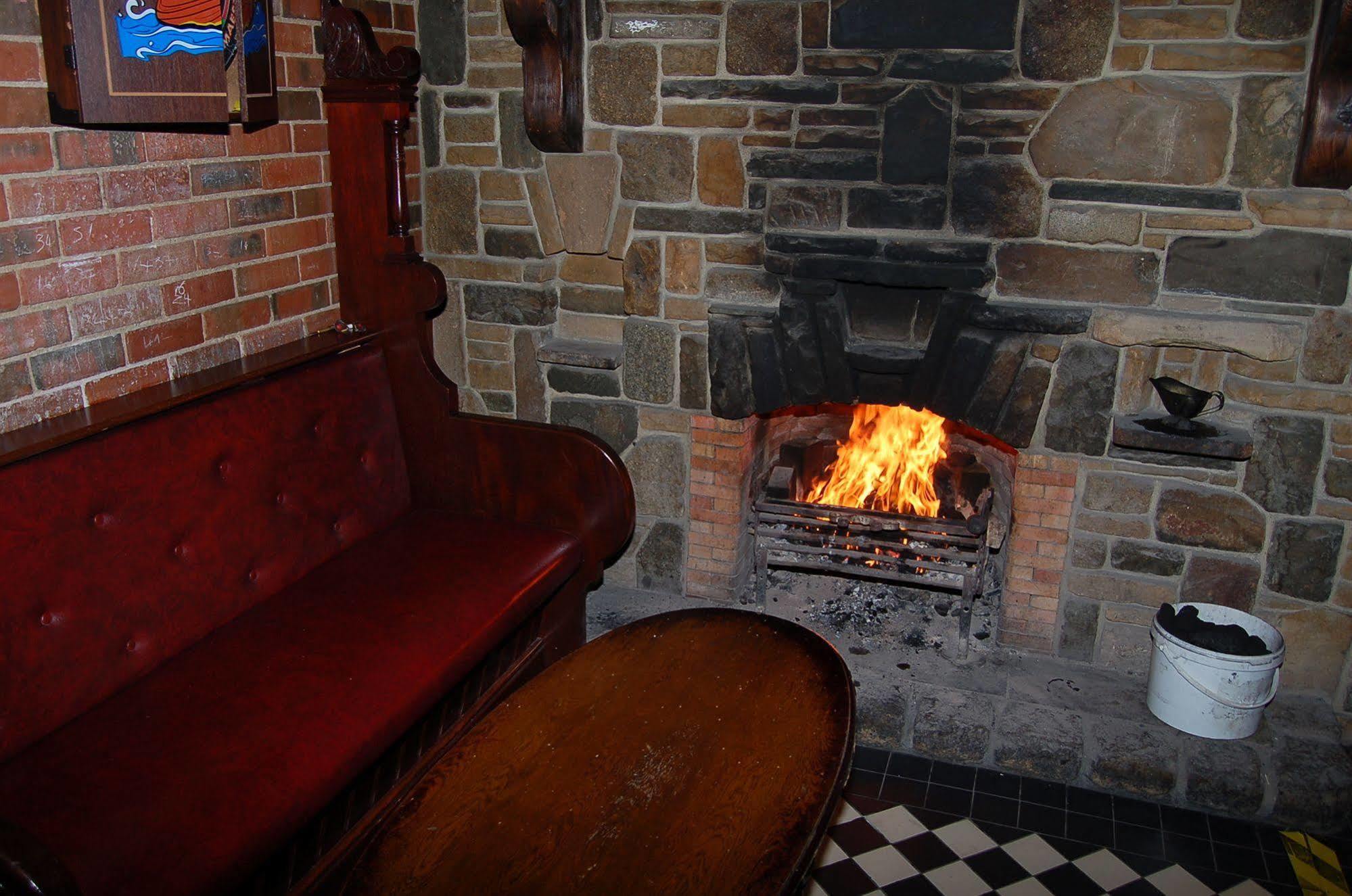 Ivanhoe Inn&Hotel Belfast Buitenkant foto